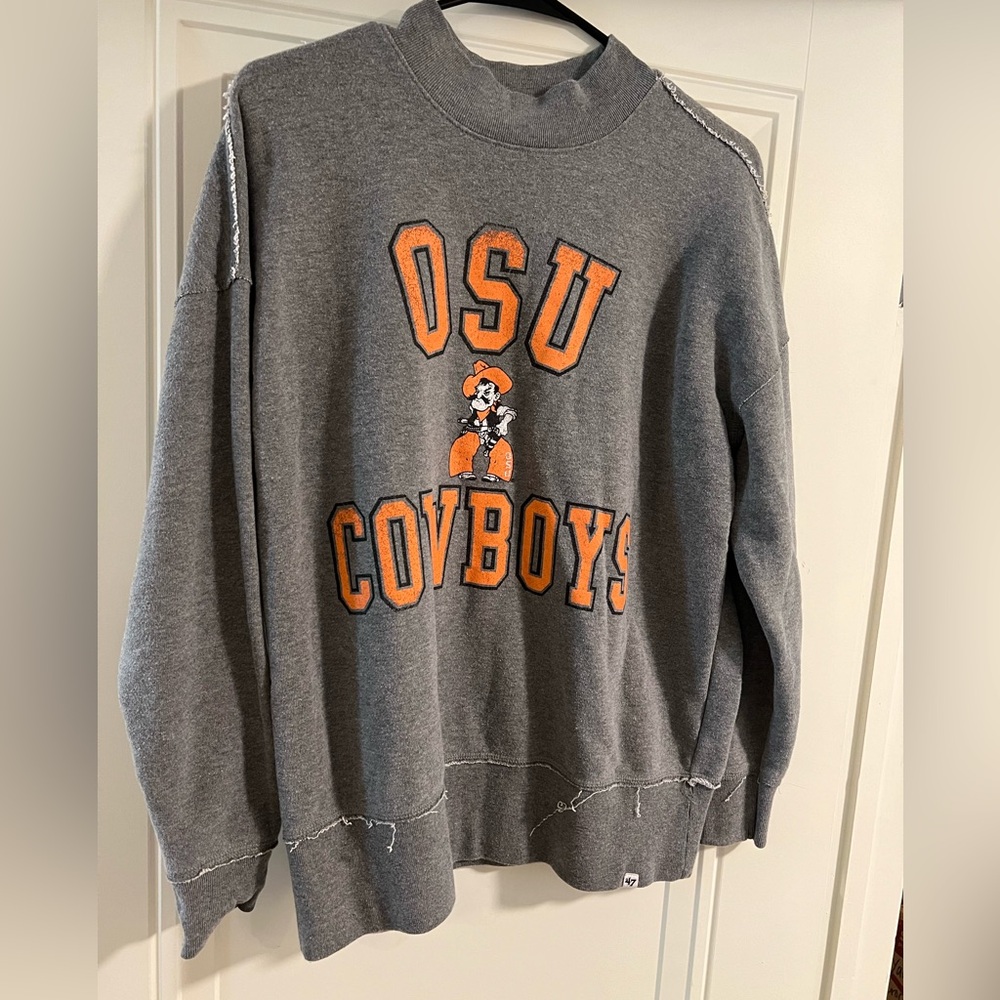 Vintage style oversized Oklahoma State sweatshirt- size M in great condition!